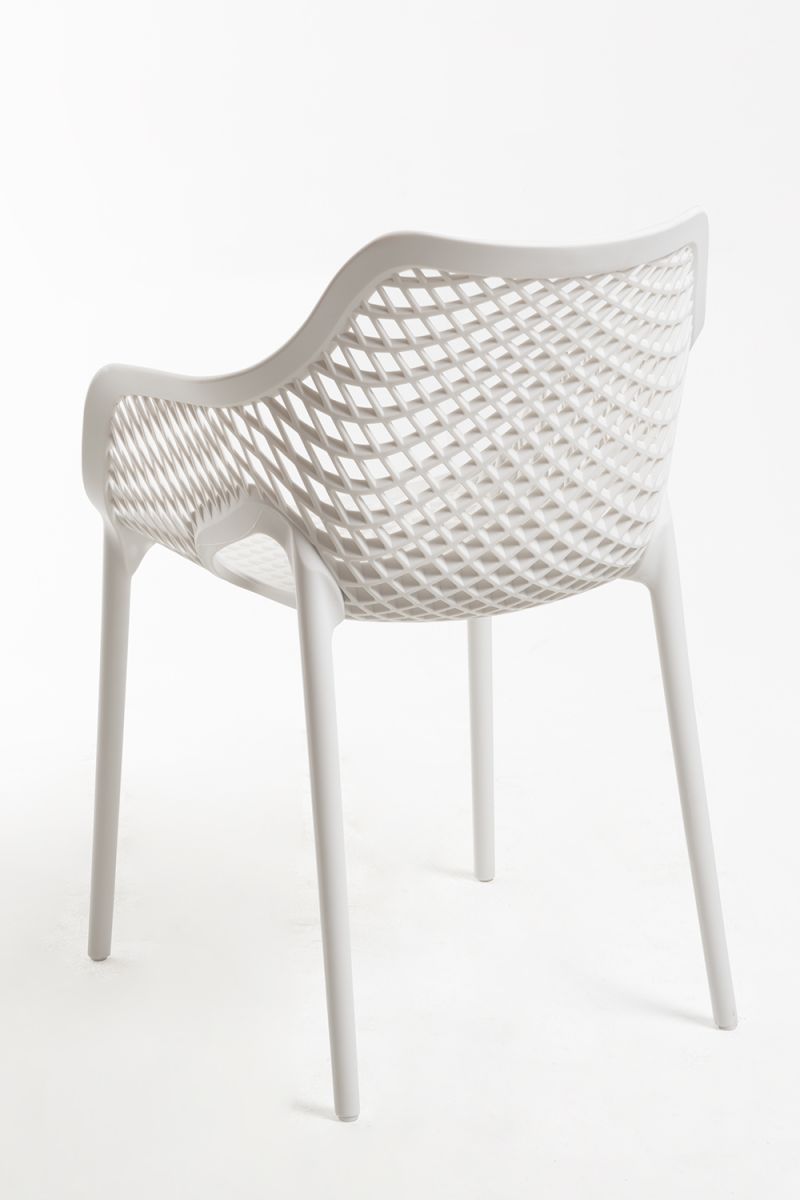 Silla Kusin con Brazos: La Silla de Comedor de la que Todos hablan