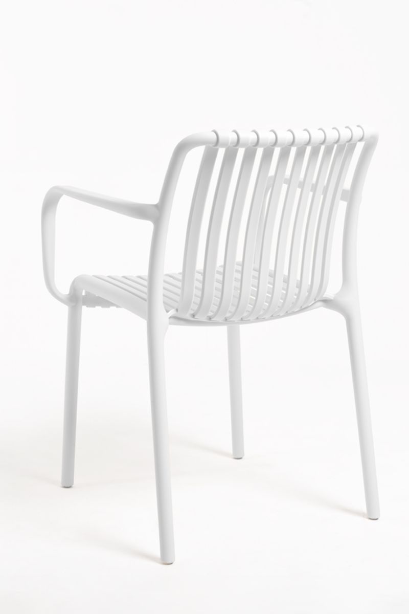 Silla Somer con Reposabrazos - Diseño y Comodidad para tu Jardín